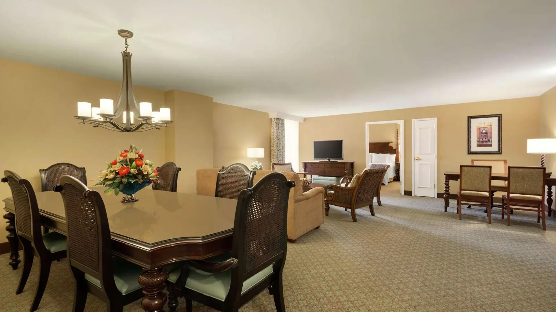**** Hotel Embassy Suites Savannah Historic District États-Unis